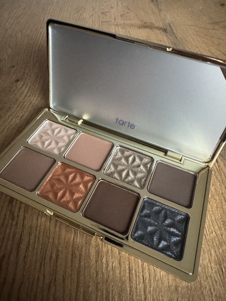 Tarte The Golden Era Amazonian Bejeweled paletka cieni do oczu