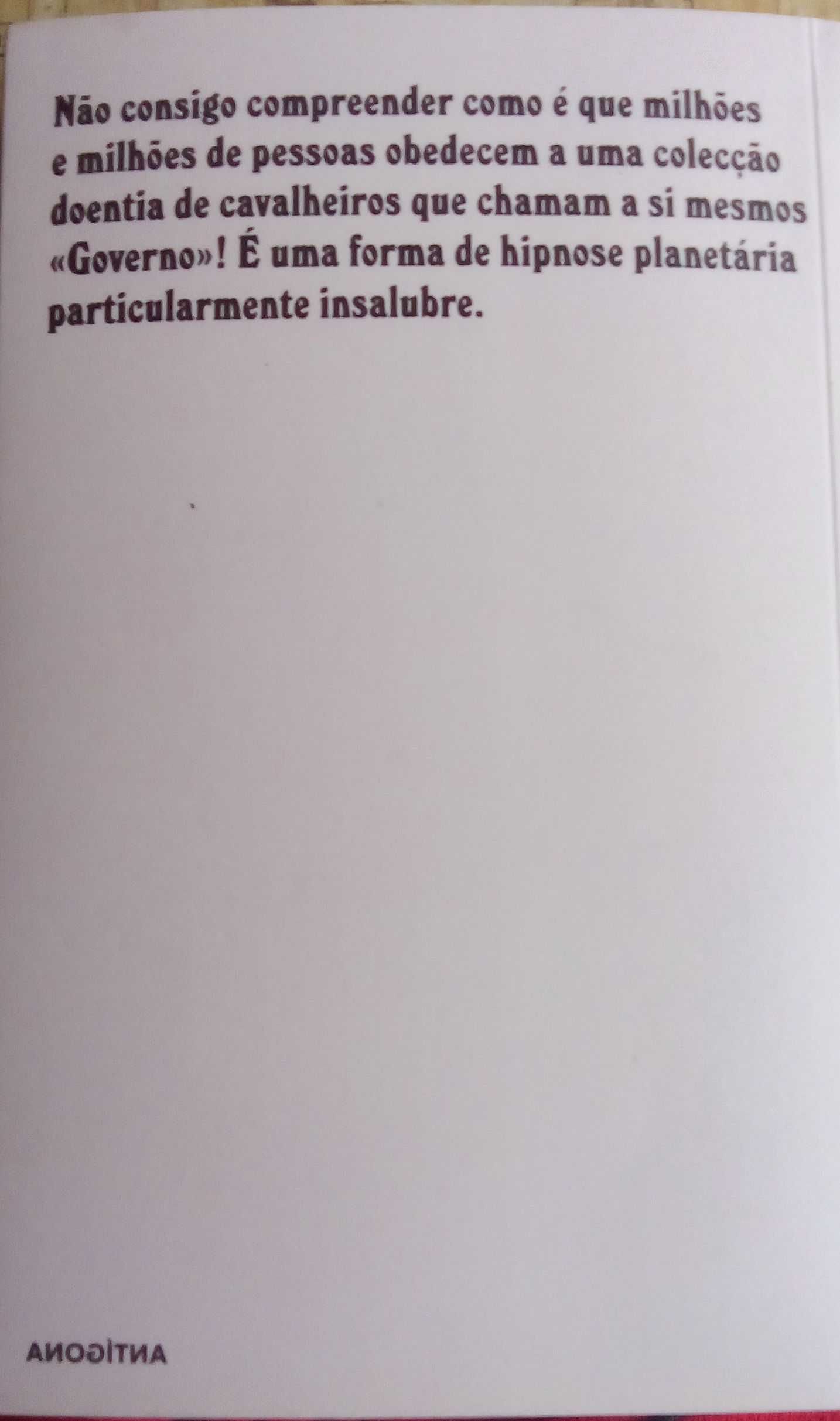 Livro "A Corneta Acústica"