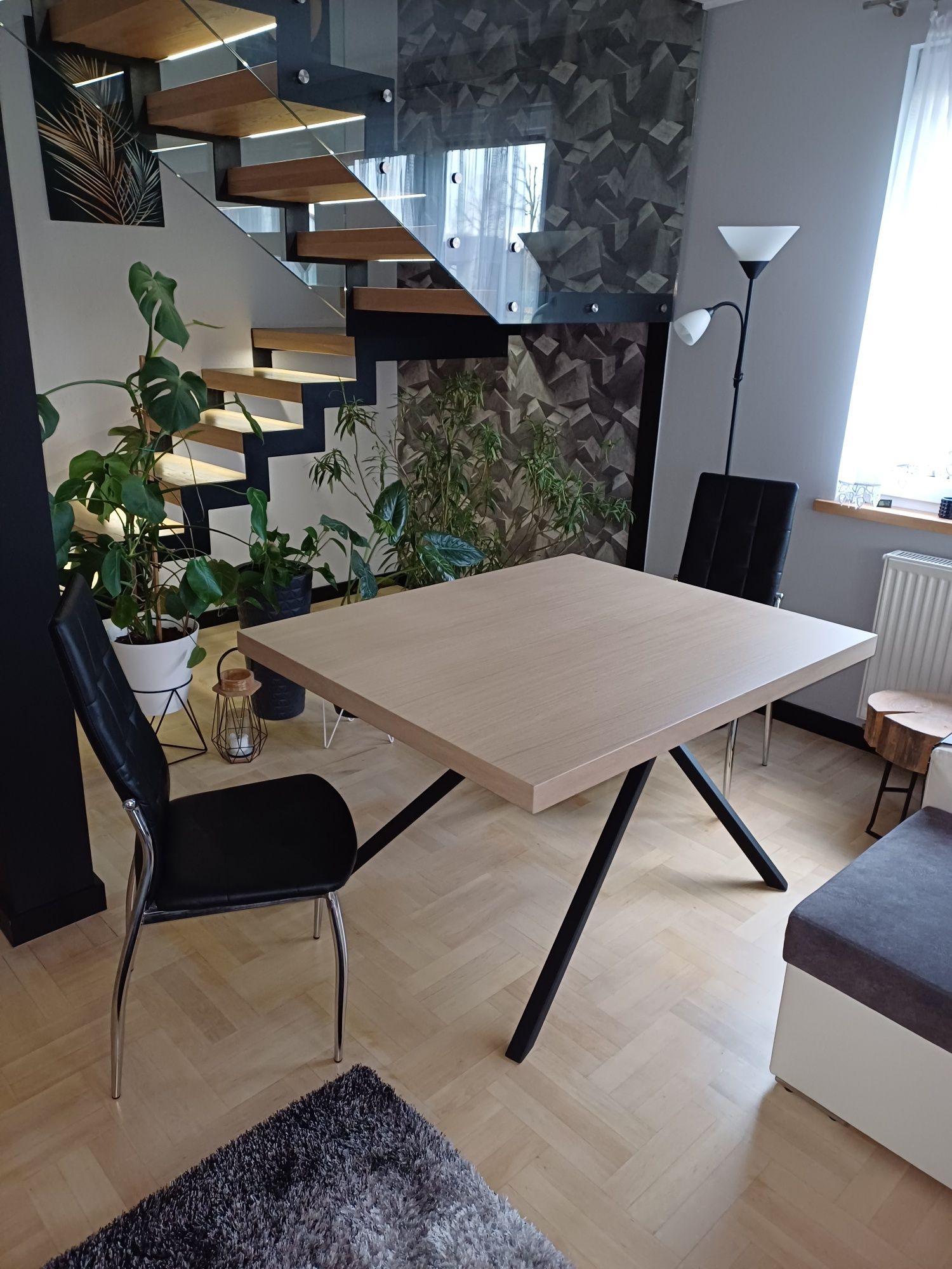 Stół do salonu, jadalni, kuchni