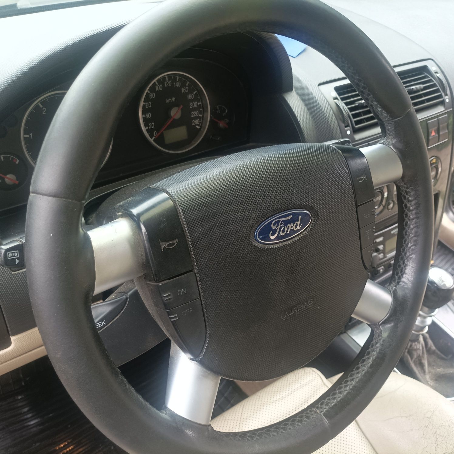 Ford Mondeo 2003р повний електропакет.мотор 20 тдi.Економний.