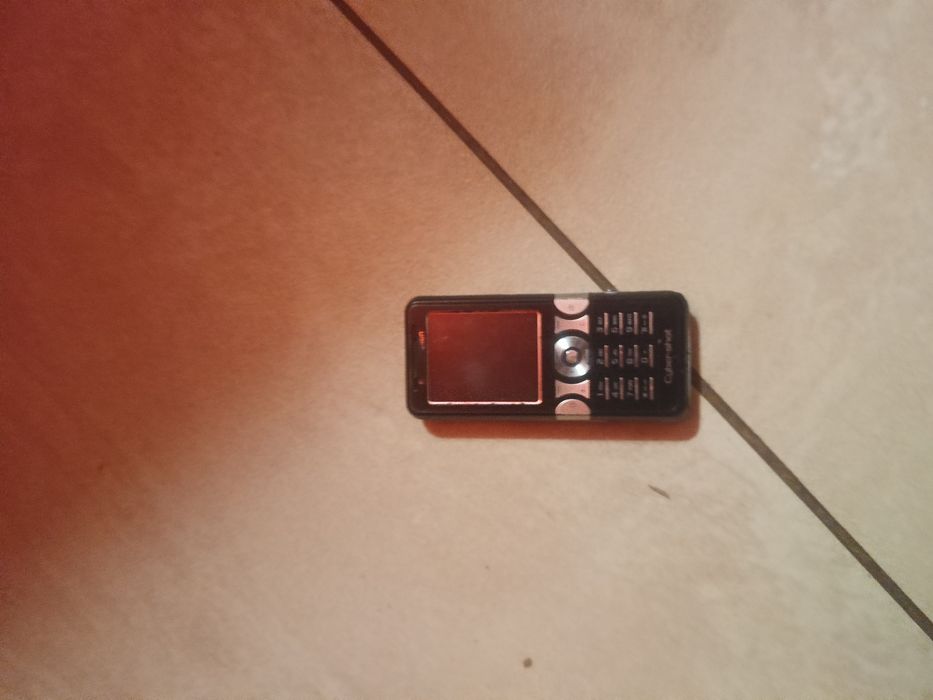 Kultowy Telefon Sony Ericsson k550i