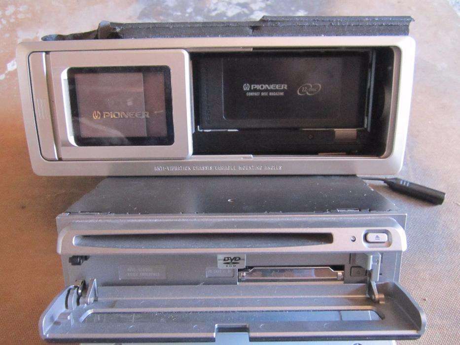 Radio e Caixa de Cds Pioneer, Kit Gps, Modulo Tv