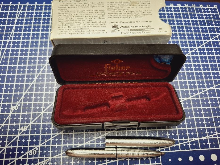 Fisher Space Pen Bullet 400BRC - ikoniczny design, komplet