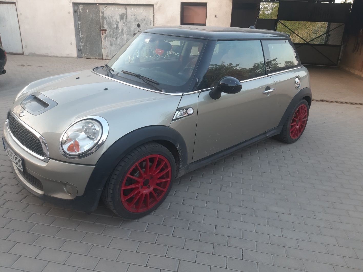 Mini Cooper S R56 .