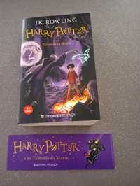 Livro como novo de harry  Potter por apenas 17€