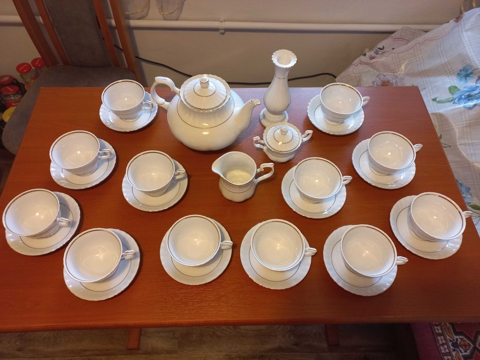 Porcelana Chodzież Iwona Złota Linia 28el. Zastawa kawowa Prezent Ślub