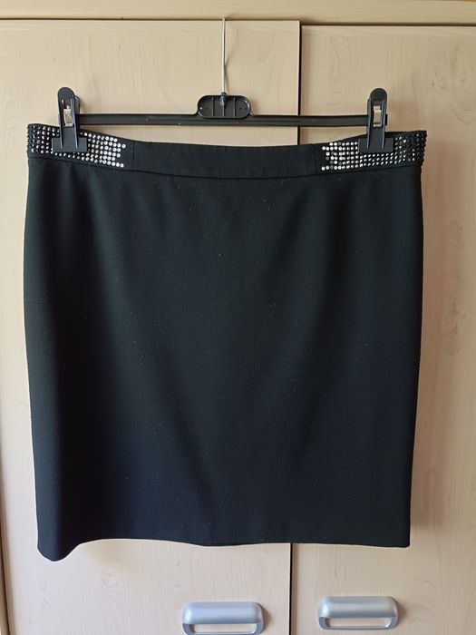 Czarna spódniczka More&More