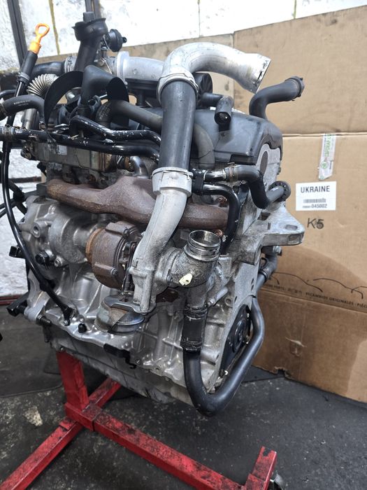 AXD,AXE Т5,t5 2.5tdi мотор,двигатель в сборе.