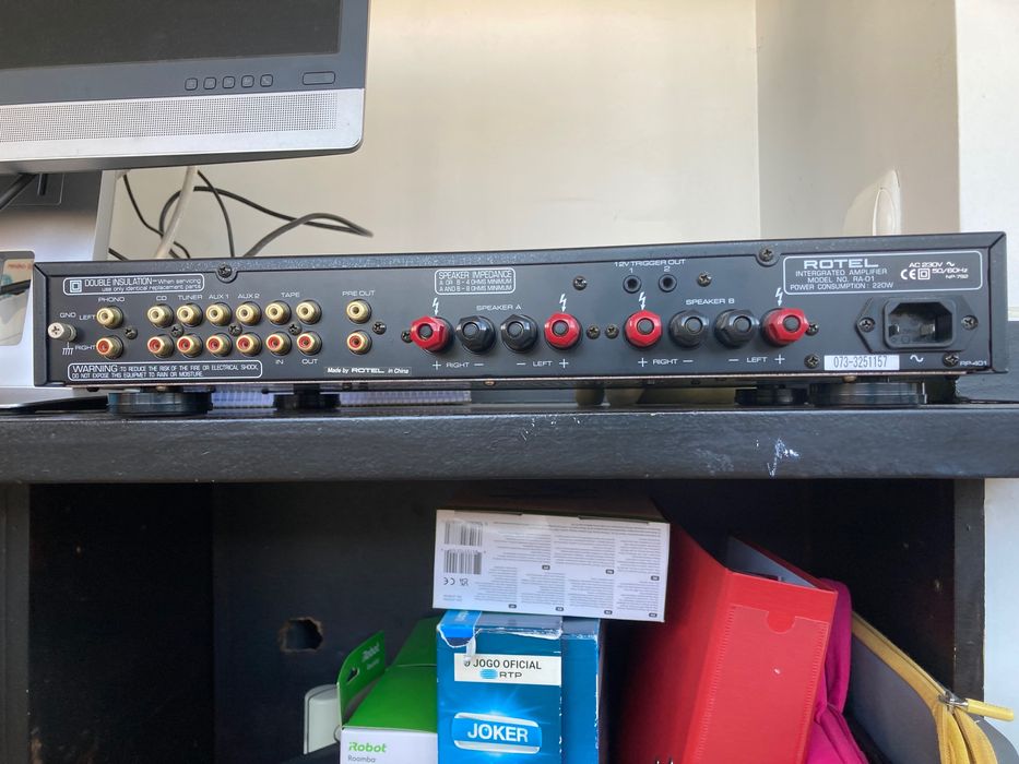 Amplificador Rotel