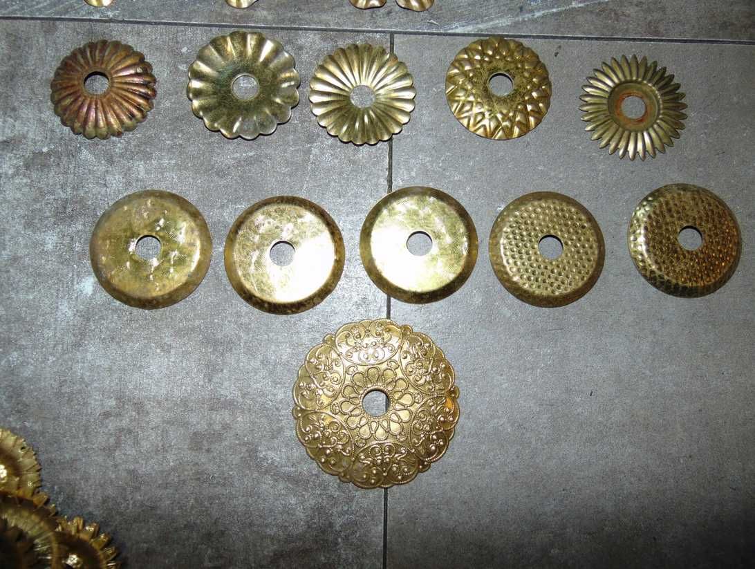 Stara mosiężna aplikacja do mebel,zegar,lampa,cena za 1