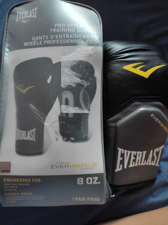 Боксерские перчатки Everlast Pro Style Elite вес 8 унций Черно