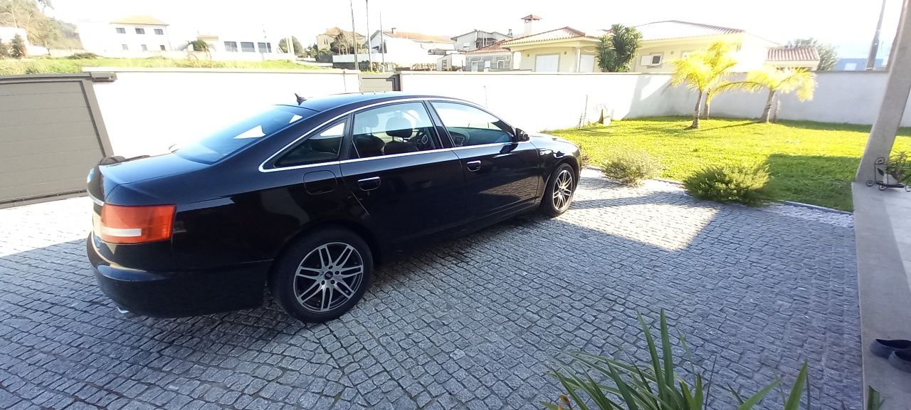 Vendo Audi A6 2.4