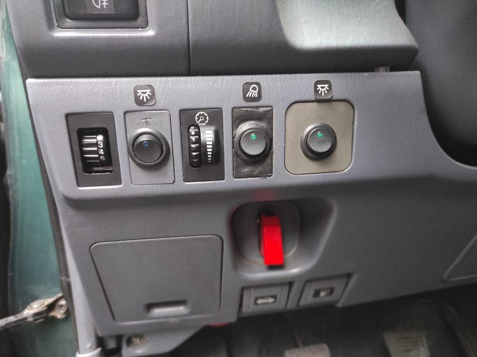 Toyota Land Cruiser Kzj95 8 lugares tudo averbado.