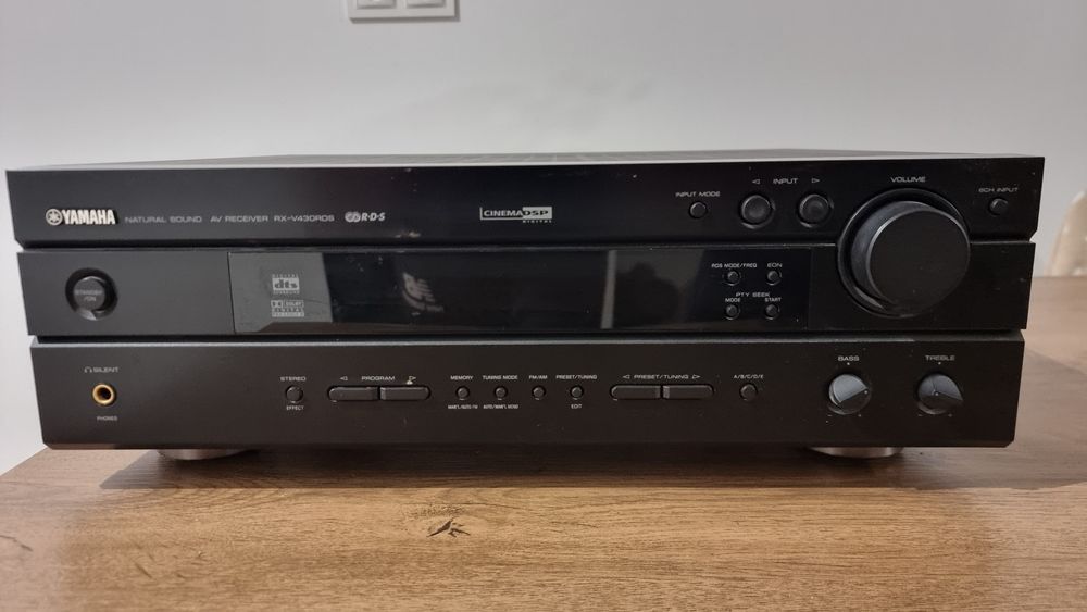 Amplituner Yamaha RX-V430RDS z serii Natural Sound.