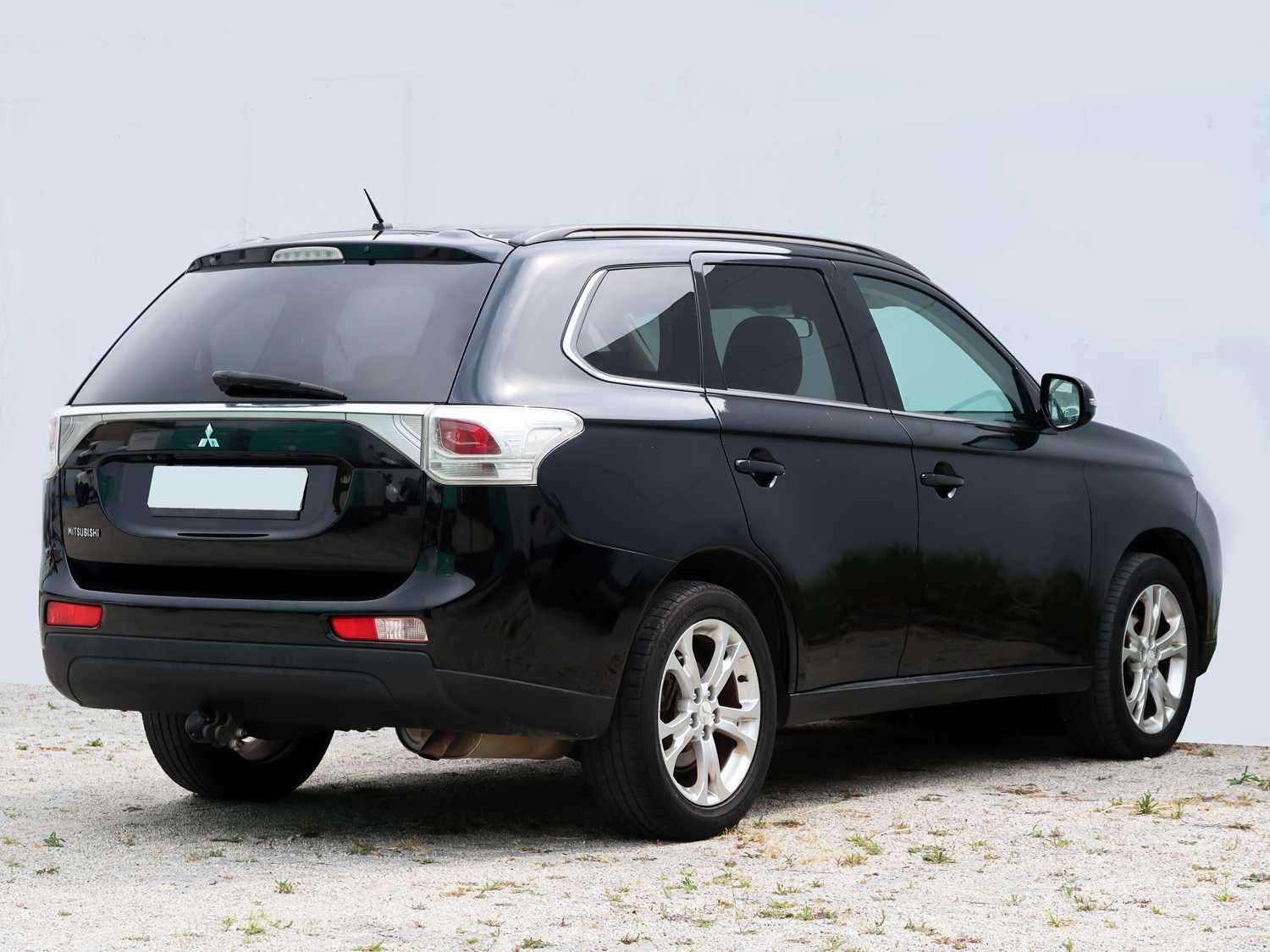 Mitsubishi Outlander 2.2 D-iD 150cv, 7 lug, full equip, 2014