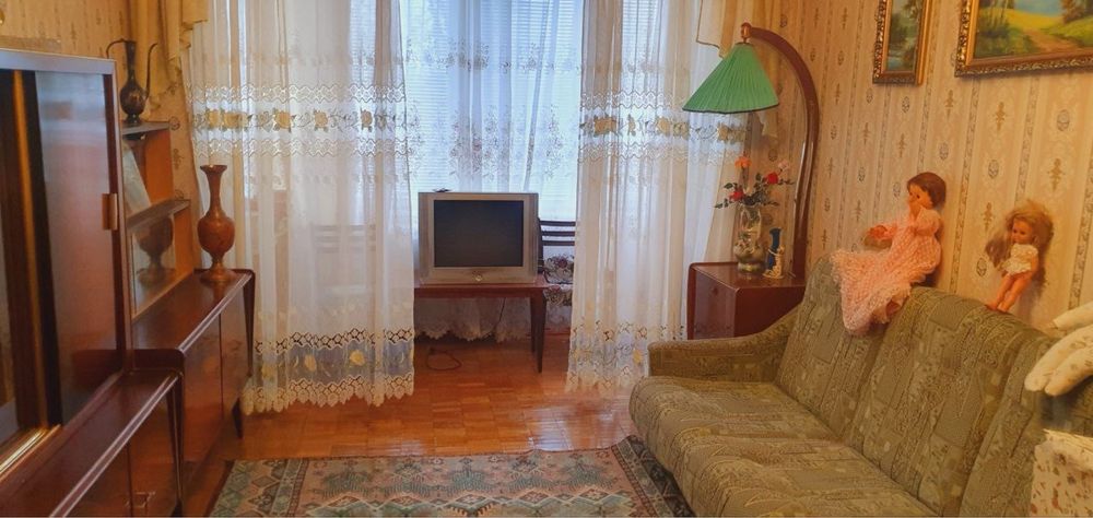 Продам 2-к квартиру Ратушного 33