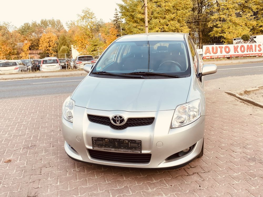 Sprzeda toyote auris rok 2008 poj 1.6 przeb 169 tyz zadbany