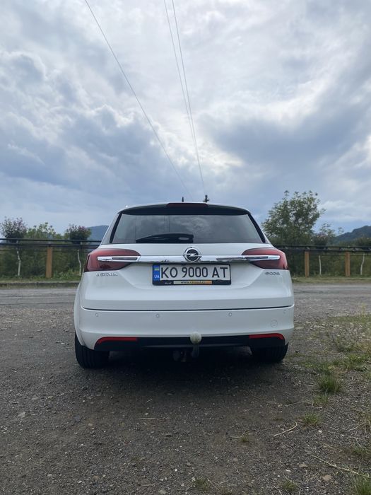 Opel Insignia Sports Tourer Універсас