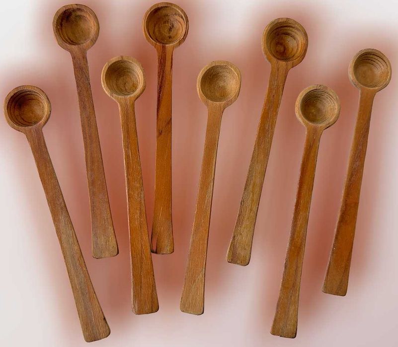 Pequenas Colheres em Madeira, Novos