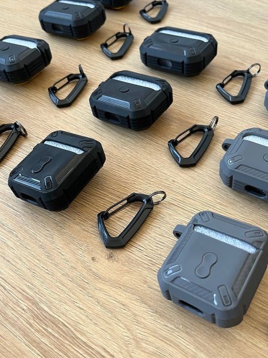 Захисний чохол з карабіном для Apple AirPods 2, 3, 4, Pro, Pro 2