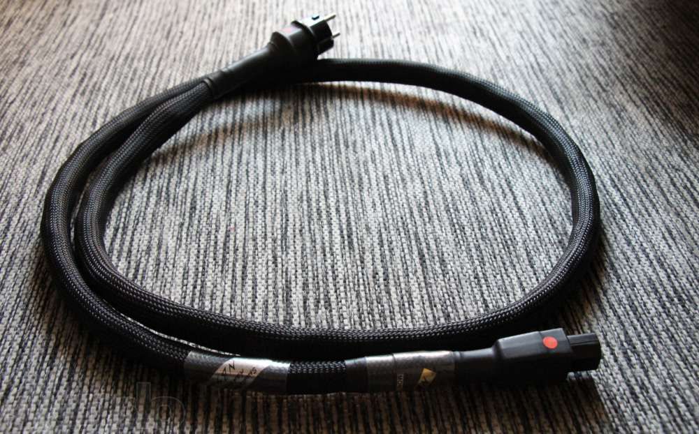 Продам сетевой кабель NBS Monitor 1, длина 1,8 метра (евровилка)