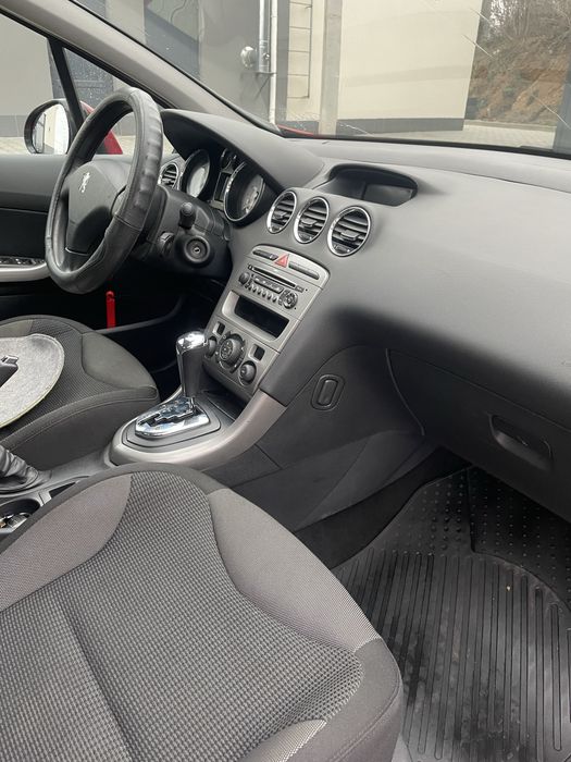 Пежо 308, кробка автомат.