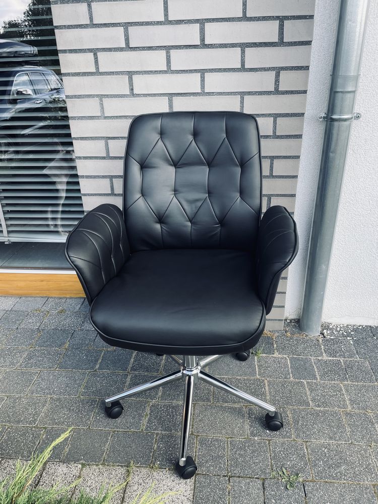 Fotel biurowy - krzeszlo biurowe - NOWY - elegancji i wygoda