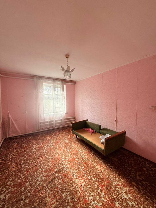 Продам недорого дом в Александровке в удачном месте