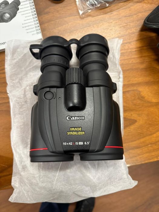 Бінокль Canon 10x42L IS WP