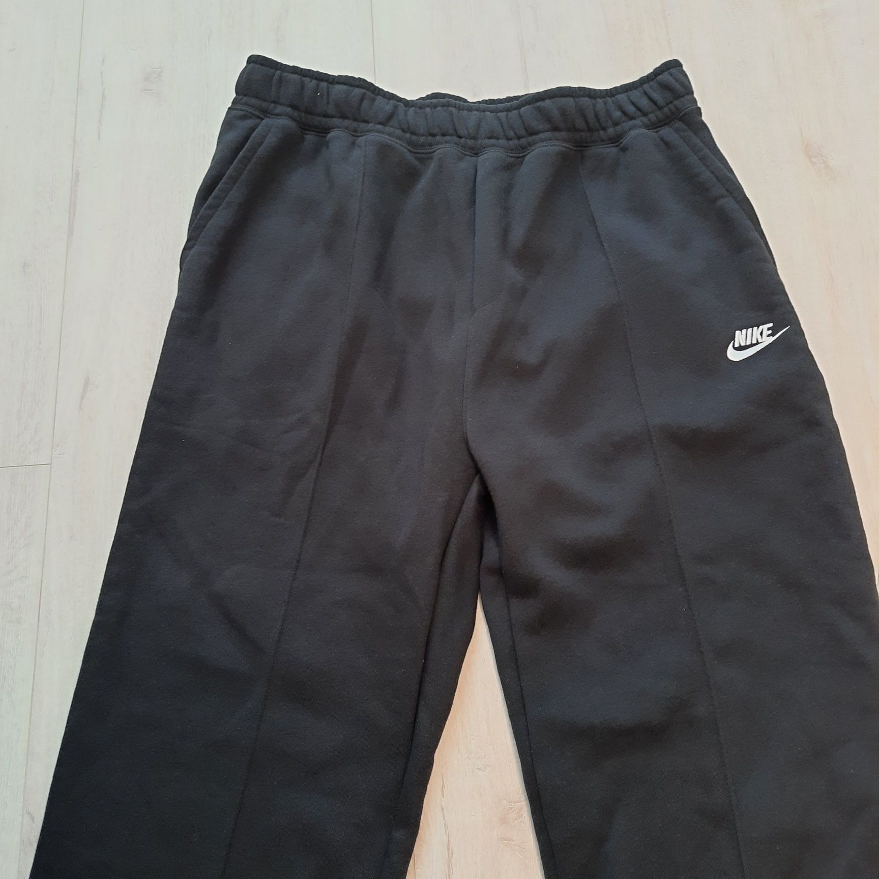 Оригінальні чоловічі штани Nike Club Bb Cropped Pant (DX0543-010)