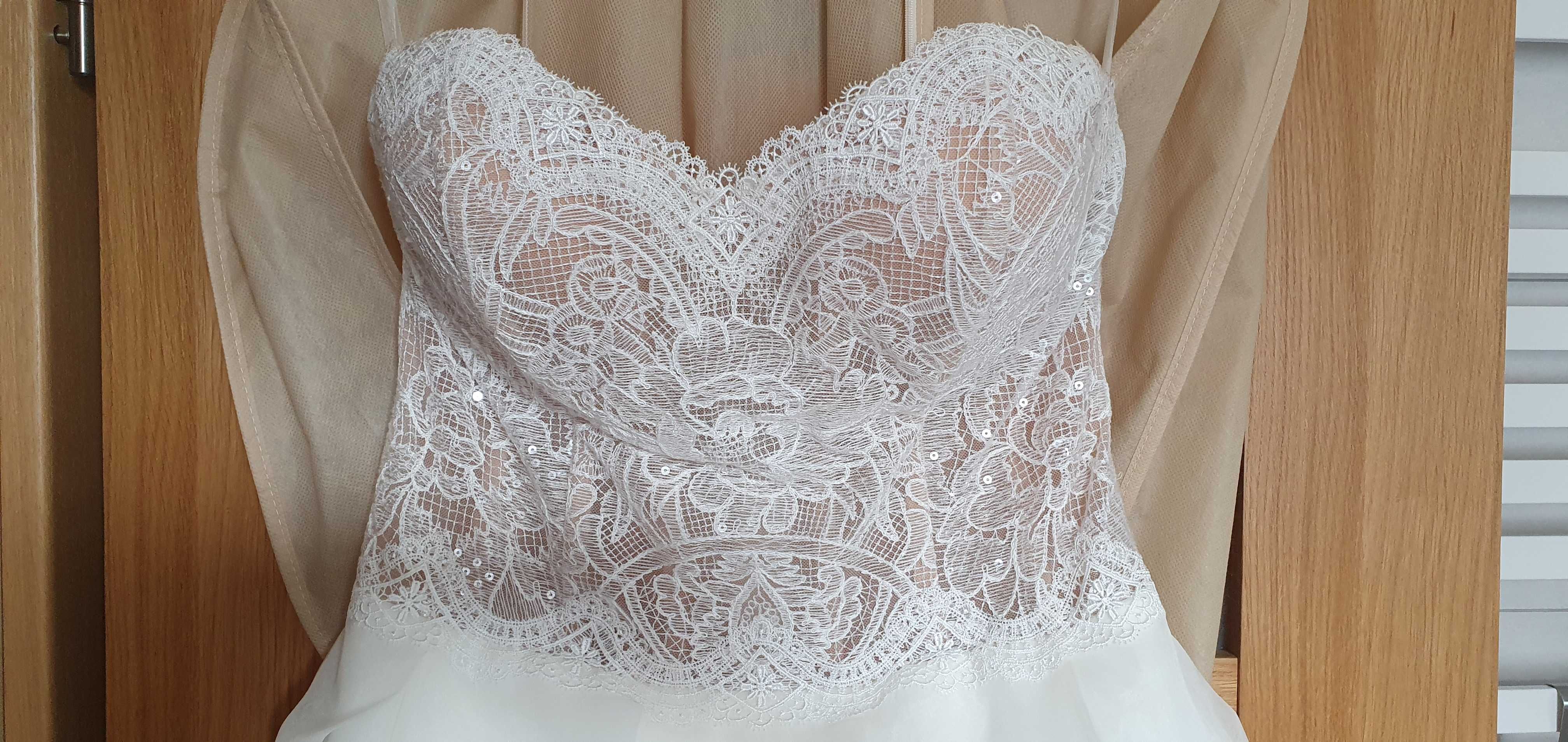 Suknia ślubna By Ola La Annais Bridal