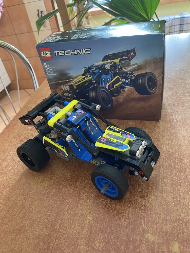 Lego technik 8 plus 42164
