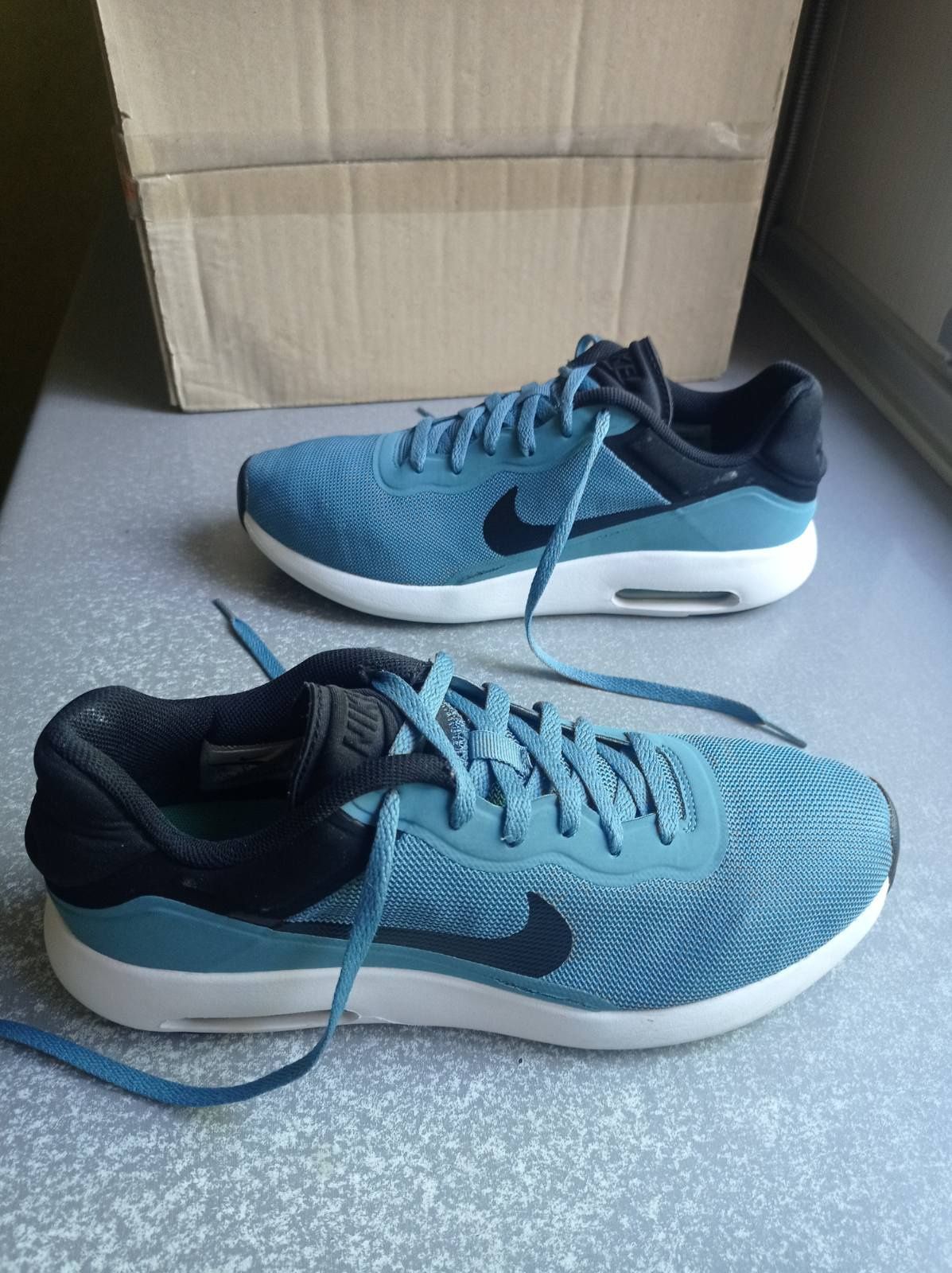Кросівки Nike Air Max Modern Essential -44р