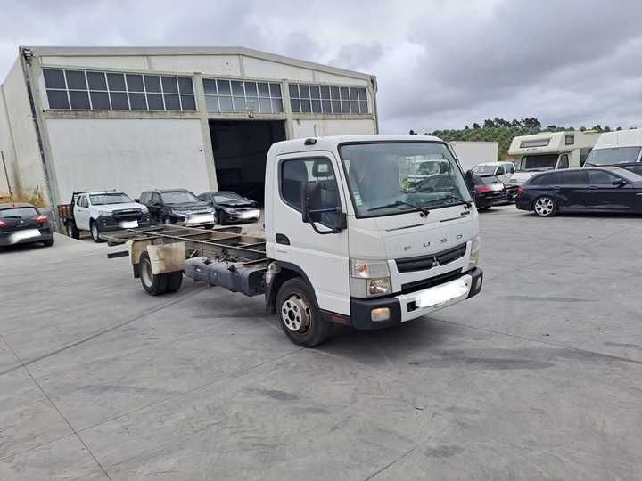 Mitsubishi Canter Fuso 7C15 (pesado), 2014 nacional 8600€ + IVA