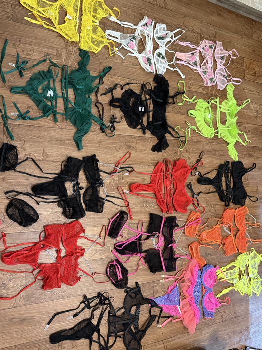 Еротична білизна комплект труси гартери ліф белье пояс для панчох