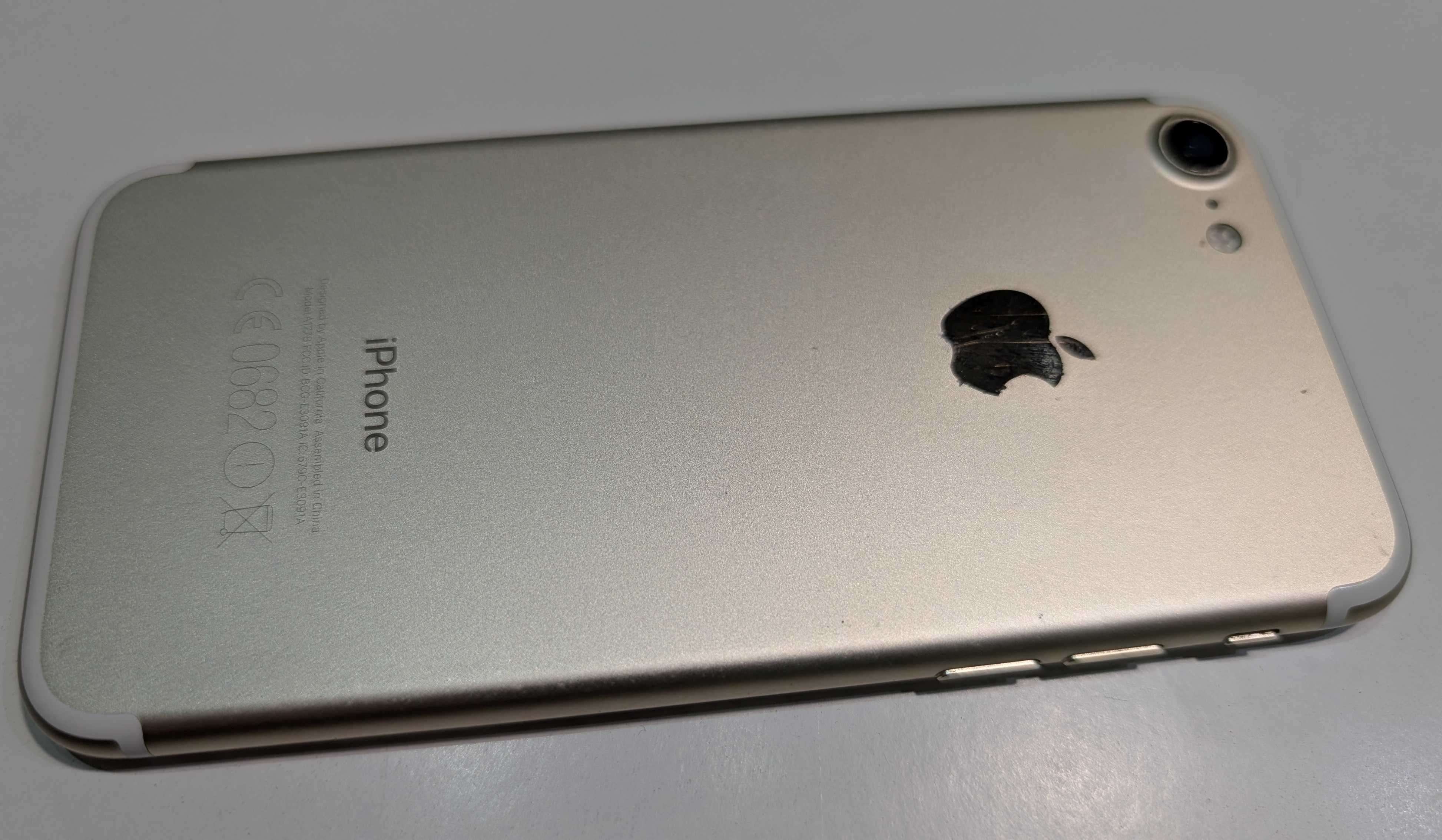 Apple iPhone 7 Gold (A1778) телефон