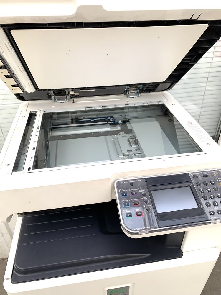 Кольорове БФП A3 принтер копир Kyocera FS-C8025MFP МФУ