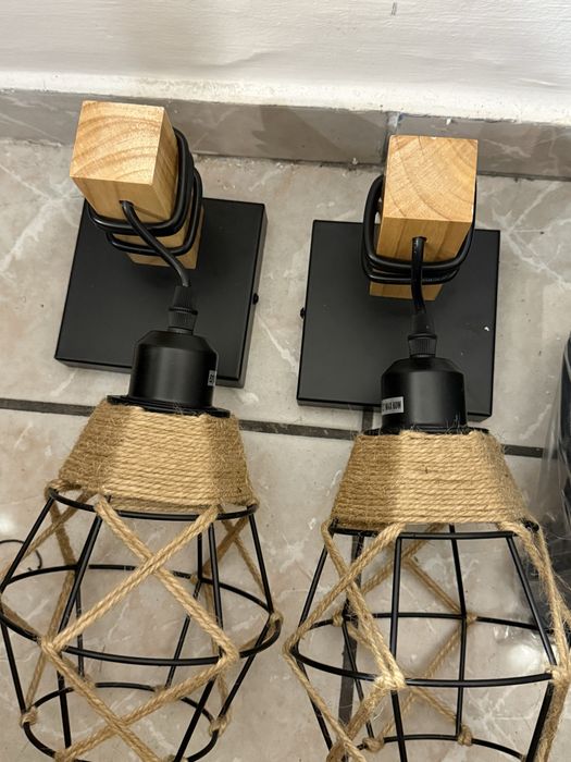 Klosze scienne czarne