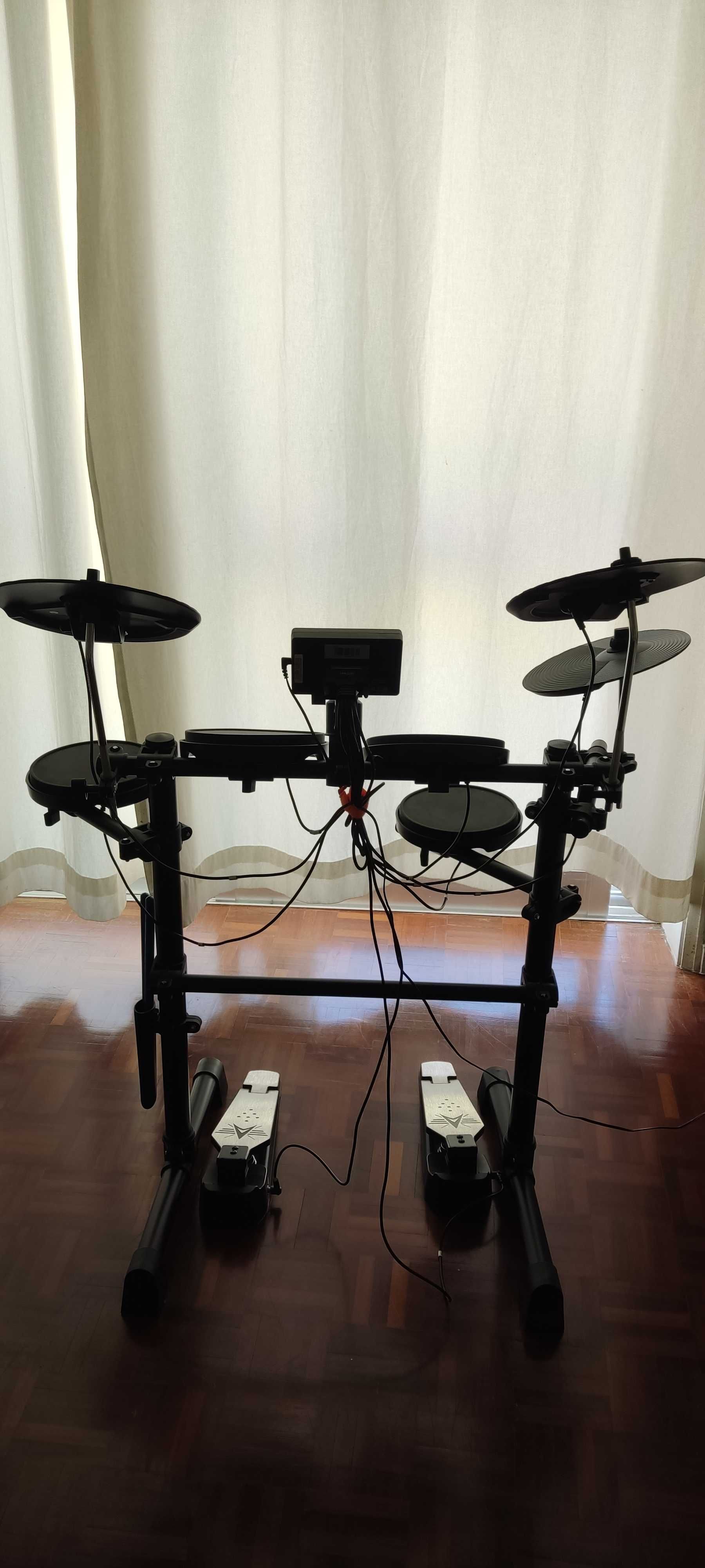 Bateria eletrónica Millenium HD-120 E-Drum Set