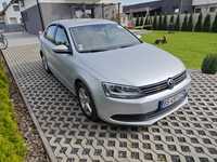 Volkswagen Jetta 1.6 TDI DSG full opcja hak oryginalny lakier i szyby