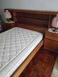 Cama + Mesas de Cabeceira + Cómoda