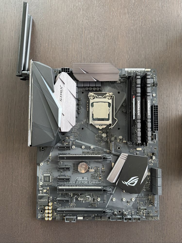 Asus Strix Z270E Gaming Wi Fi / i7 7700K / 32 Gb DDR4 / SSD 512 Gb