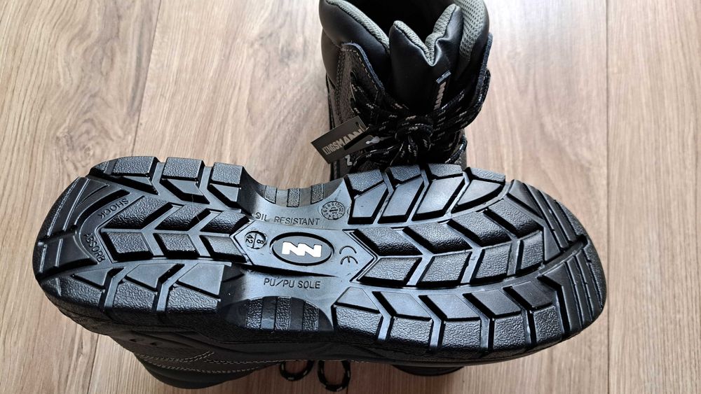 Buty robocze ze skóry. Nowe, rozmiar 42