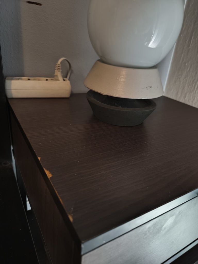 Conjunto Cama + Mesa de Cabeceira + Estrado