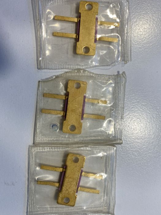 Микросхема К142ЕН5Г (AU)