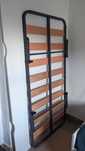Estrado de cama com rodinhas