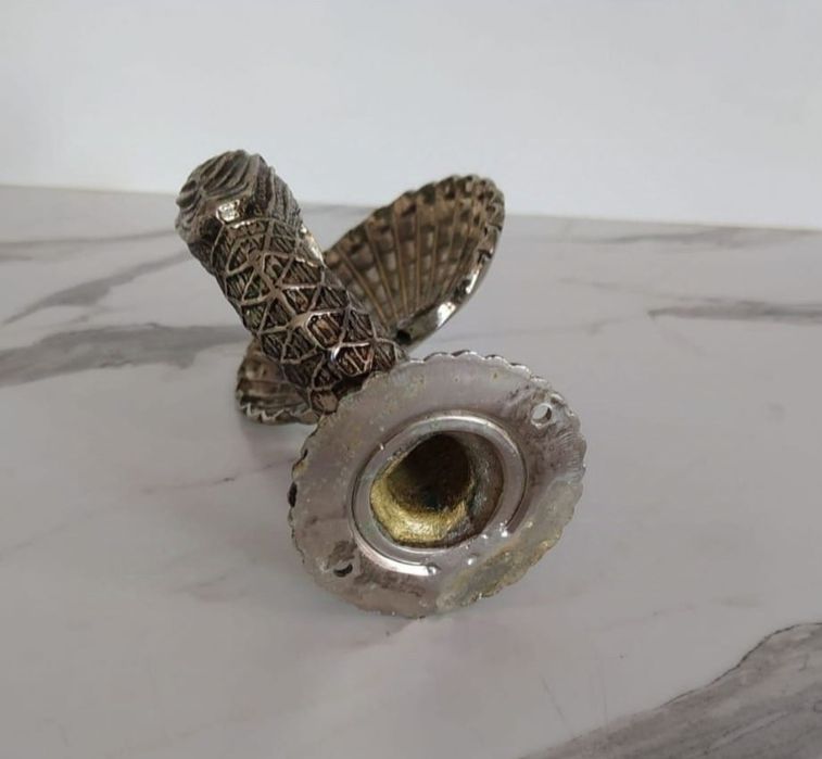 Saboneteira de parede em bronze