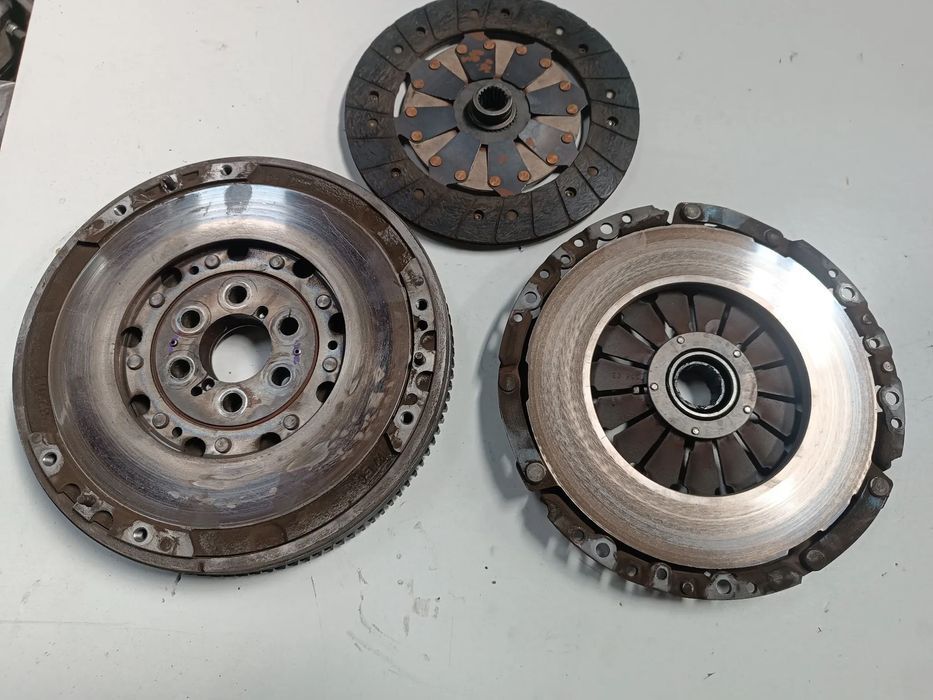 Bimassa - Lancia Lybra 1.9 jtd ( usado )