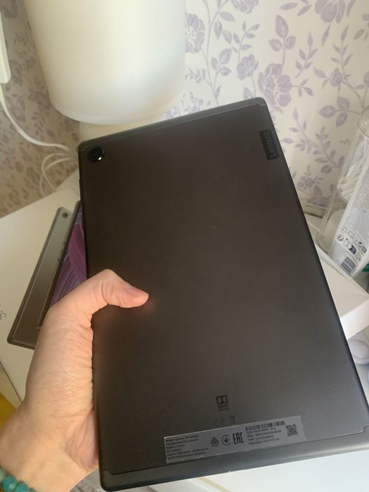 Планшет Lenovo M10 FHD Plus 4/128 4G LTE, 10,3 дюйма + чехол книжка