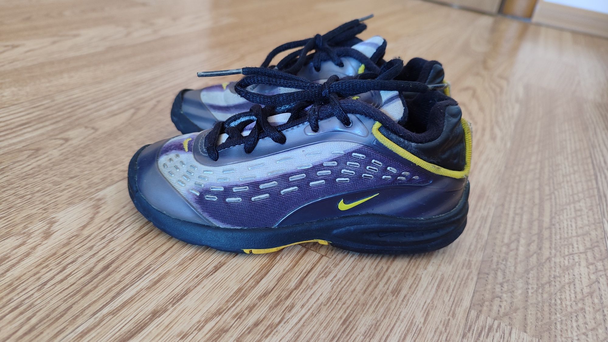 Найк Nike дитячі кросівки кроссовки Індонезія